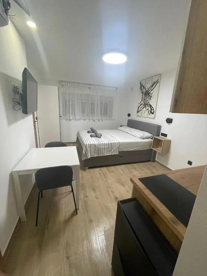 Apartments Anka Πούλα