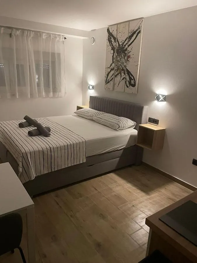 Apartments Anka Πούλα