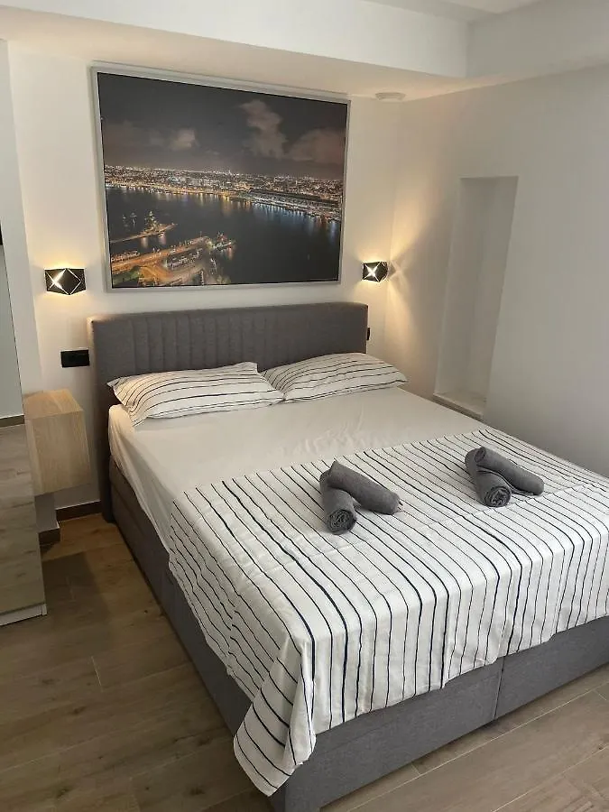 Apartments Anka プーラ クロアチア